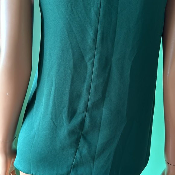 🌺🌺Babaton Sleeveless Top🌺🌺 - Picture 6 of 10